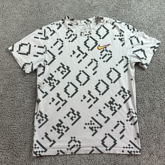 Nike Hoops Shirt Mens Medium Beige 8 Bit Digital Short Sleeve Yellow Swoosh FLAW - Picture 1 of 15